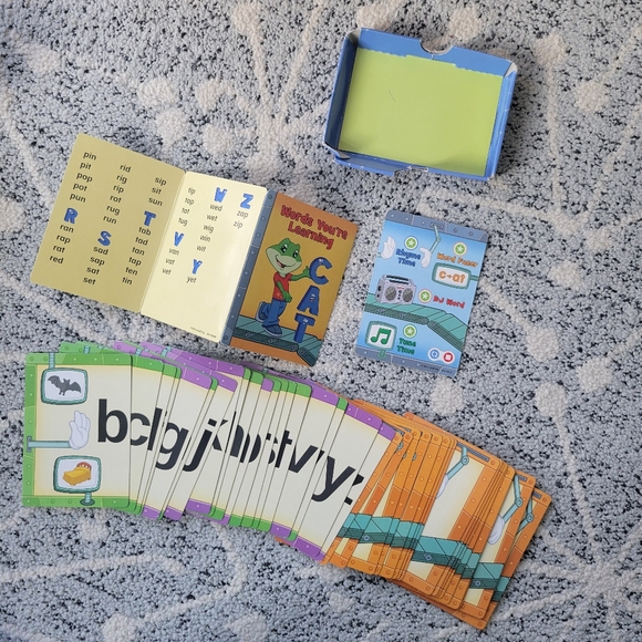 LeapFrog 2012 Words Your Learning Interactive Flashcards (LeapFrog pen needed) - Picture 1 of 7